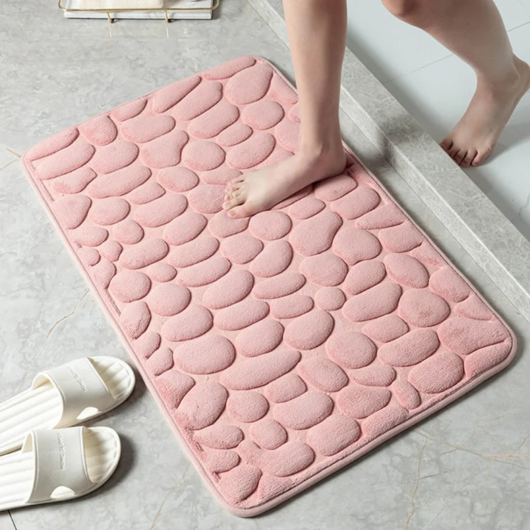 NordStep™ – Halksäker badrumsmatta med mjuk komfort