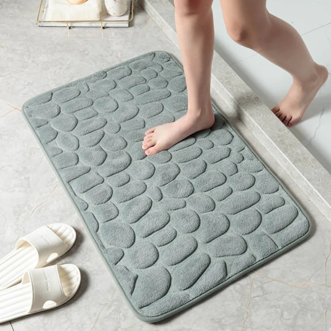NordStep™ – Halksäker badrumsmatta med mjuk komfort