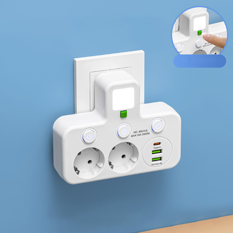 Stockholm™ - EU-adapter med 4 uttag, vägguttag med flera portar, separat strömbrytare och liten nattlampsadapter
